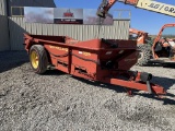 New Holland 155 Dry Manure Spreader