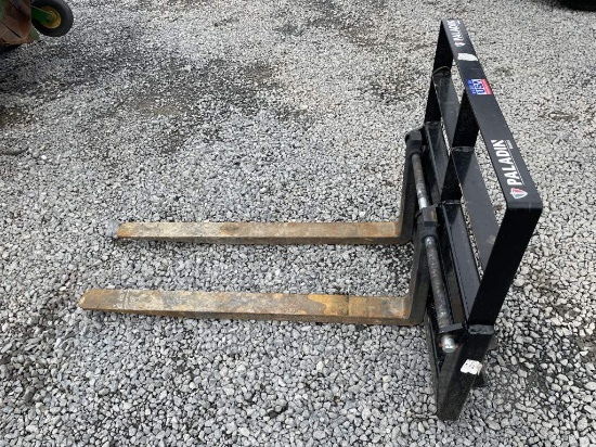 Paladin 42" Pallet forks for Mini Skid Loader