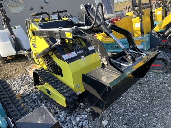 MachPro MPS330 Mini Skid Loader