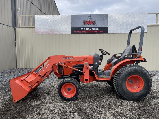 Kubota B2630 Tractor