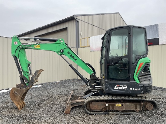 Bobcat E32i Excavator