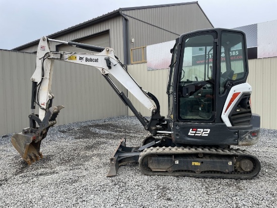 Bobcat E32i Excavator