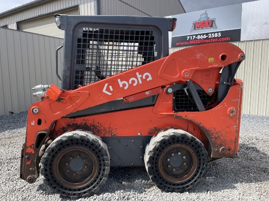 Kubota SSV65 Wheel SKid Loader