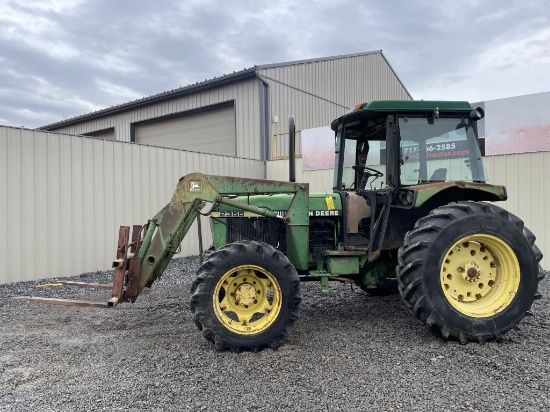 John Deere 2355 Tractor