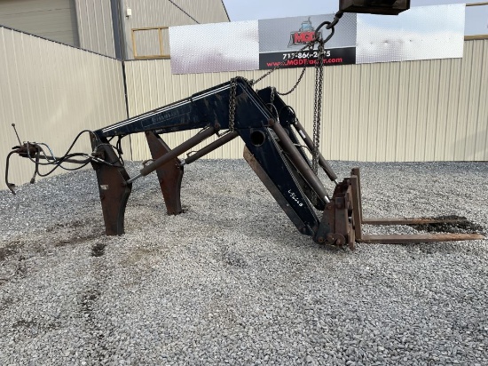 Farmhand Loader with Bracket, bucket, pallet forks