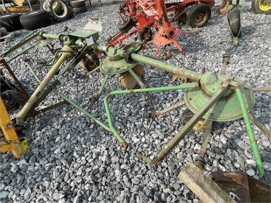 John Deere 752 4 Star Tedder