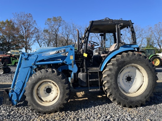 LS P7040 Tractor
