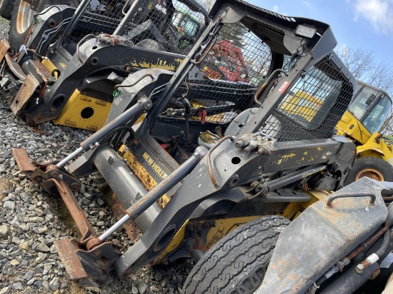 New Holland L218 Wheel Skid Loader