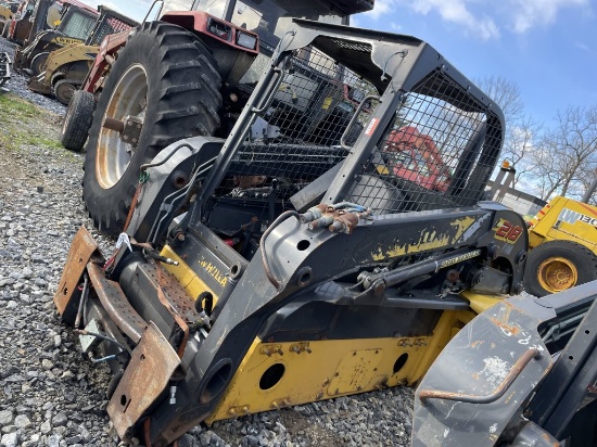 New Holland L218 Wheel Skid Loader