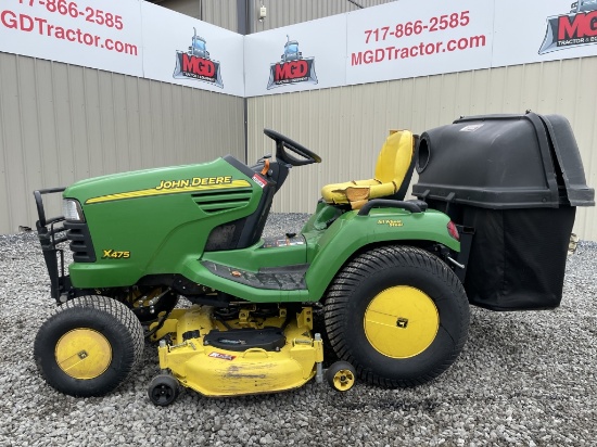 John Deere X475 Riding Mower