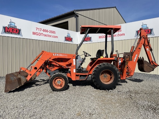 Kubota L35 Loader Backhoe