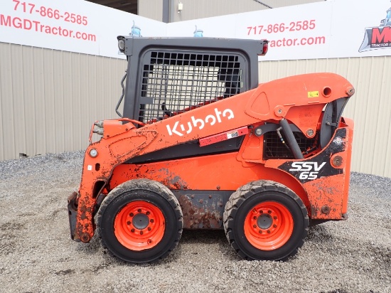 Kubota SSV65 Skid Loader