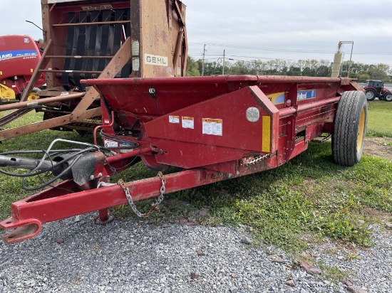 New Holland 155 Manure Spreader