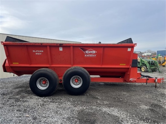 Kuhn Knight 8124 Slinger Manure Spreader