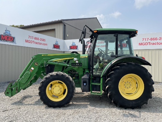 John Deere 5090M Tractor