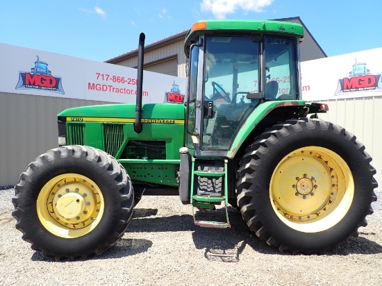 John Deere 7410 Tractor