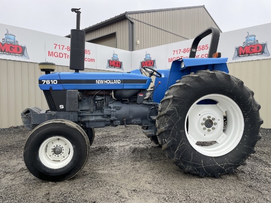 New Holland 7610 Tractor