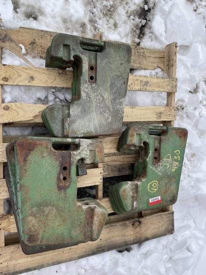 (10) R51660 Suitcase weights off JD 4430