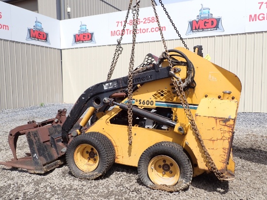 Vermeer S600 Mini Skid Loader