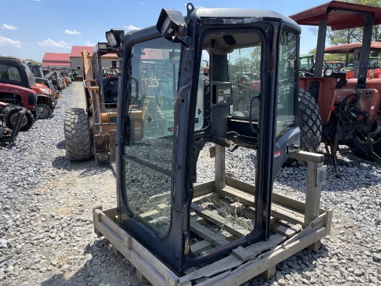 Kubota RF1009 Excavator Cab
