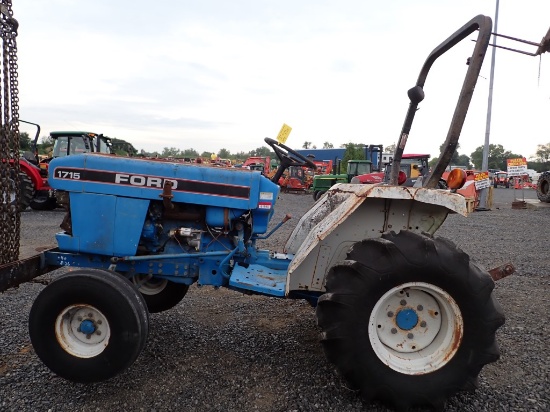 Ford 1715 Tractor