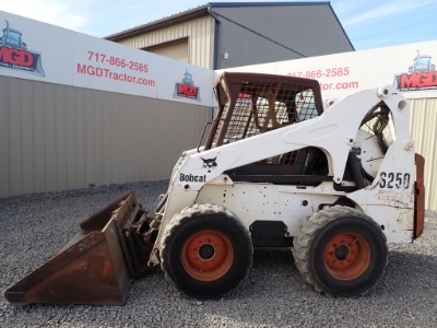Bobcat S250 Wheel Skid Loader