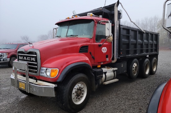 2007 MACK GRANITE DUMP TRUCK
