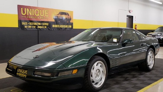 1992 Chevrolet Corvette Coupe - 21k ACTUAL miles!