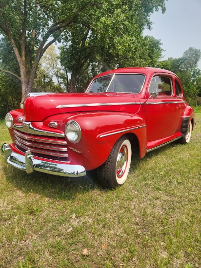 1946 Ford Super Deluxe Coupe