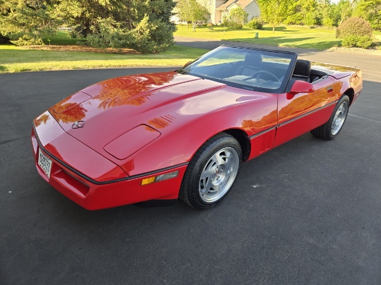 1990 Chevrolet Corvette Convertible (Both Tops)