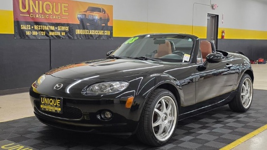 2008 Mazda MX-5 Miata Retractable Hardtop