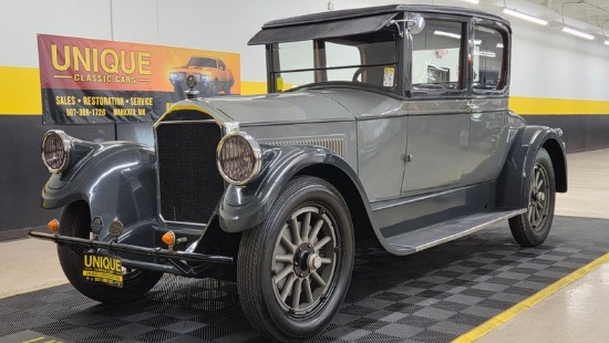 1925 Pierce Arrow Series 80 Opera Coupe
