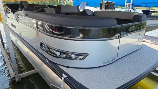 2026 Avalon Catalina 2585 Entertainer Platinum Edition