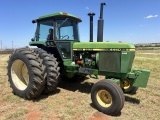 John Deere 4440