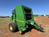 John Deere 569