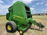 John Deere 560M