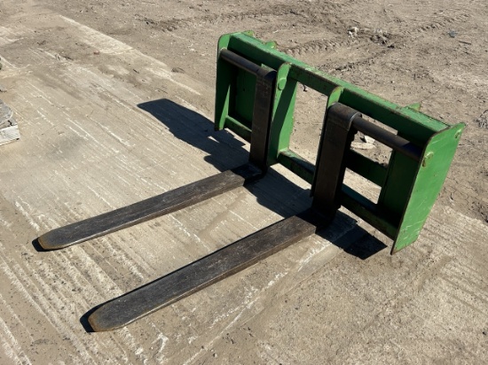 John Deere Pallet forks