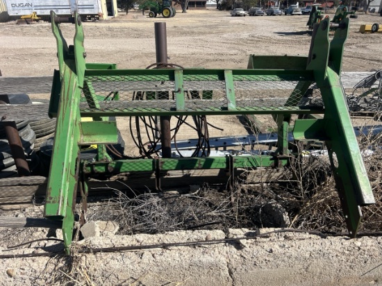 John Deere Grapple