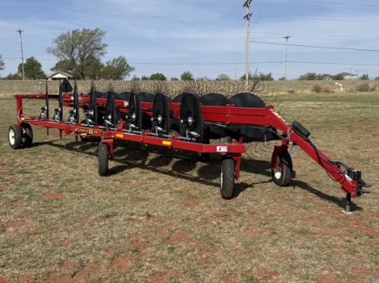 2022 H & S HC5114