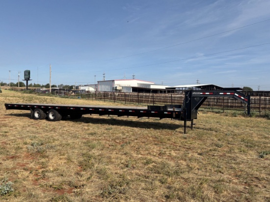 2015 P J Gooseneck Flatbed