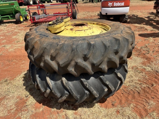 John Deere Duals/Hub