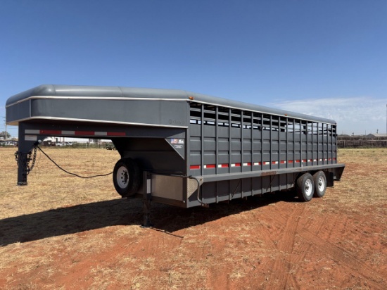 2016 Circle D Livestock Trailer
