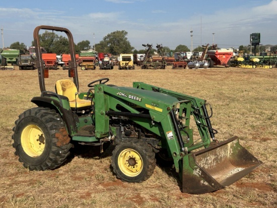 John Deere 4400