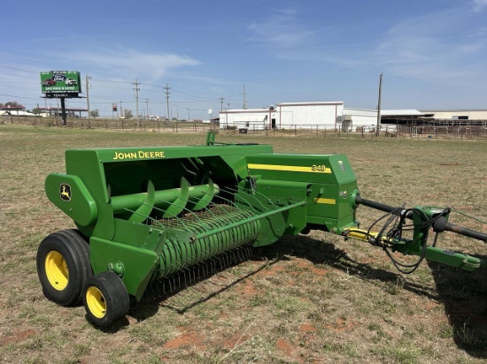 John Deere 348