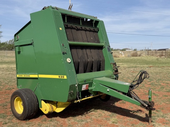 John Deere 530