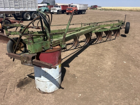 John Deere moldboard