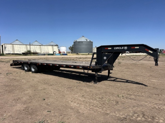 2011 Circle M GN Flatbed