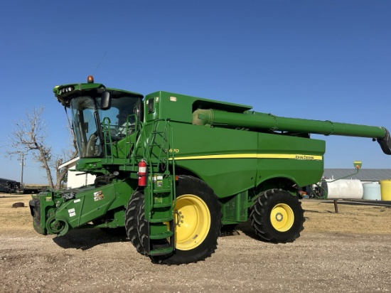 2015 John Deere S670