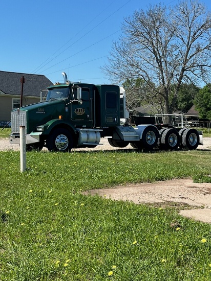 2003 Kenworth T800 Truck