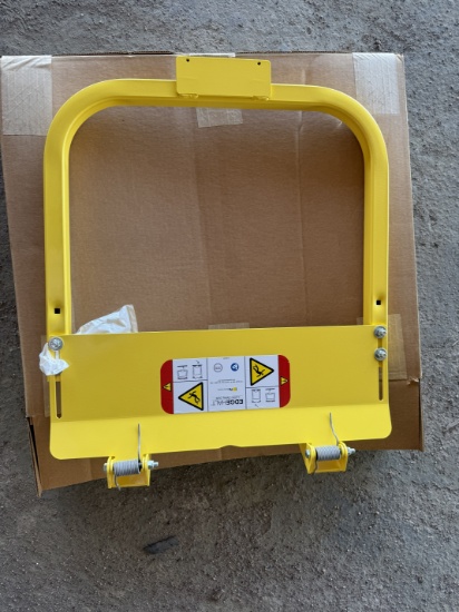 (28) EdgeHalt® Adjustable Ladder Safety Gate